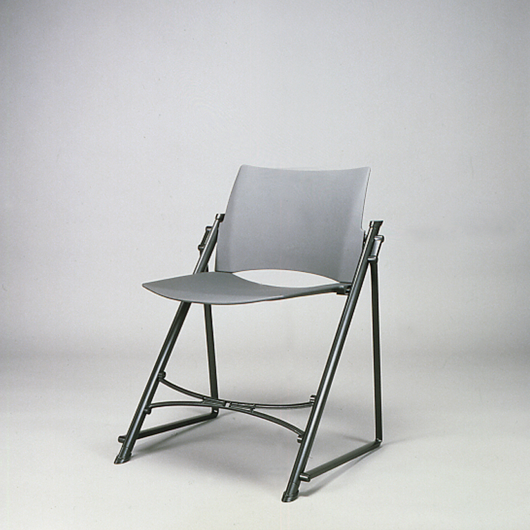 KI Stacking Chair